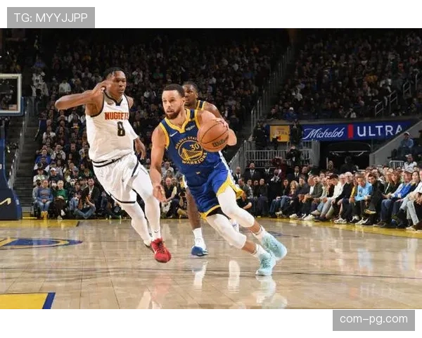 库里巴特勒联手出击勇士主场迎战掘金 穆雷约基奇强势对抗争锋 库里巴特勒联手出击勇士主场迎战掘金 穆雷约基奇强势对抗争锋